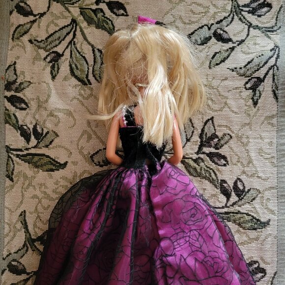 Vintage AMETHYST AURA BARBIE from the JEWEL ESSENCE Collection by BOB MACKIE - Picture 4 of 6